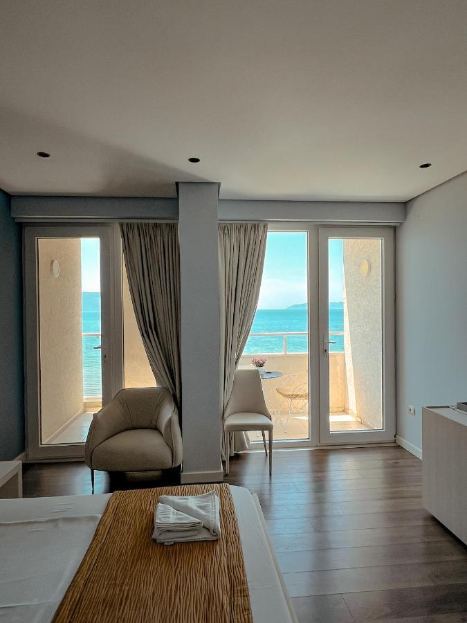 Maxi Room Vlorë Buitenkant foto