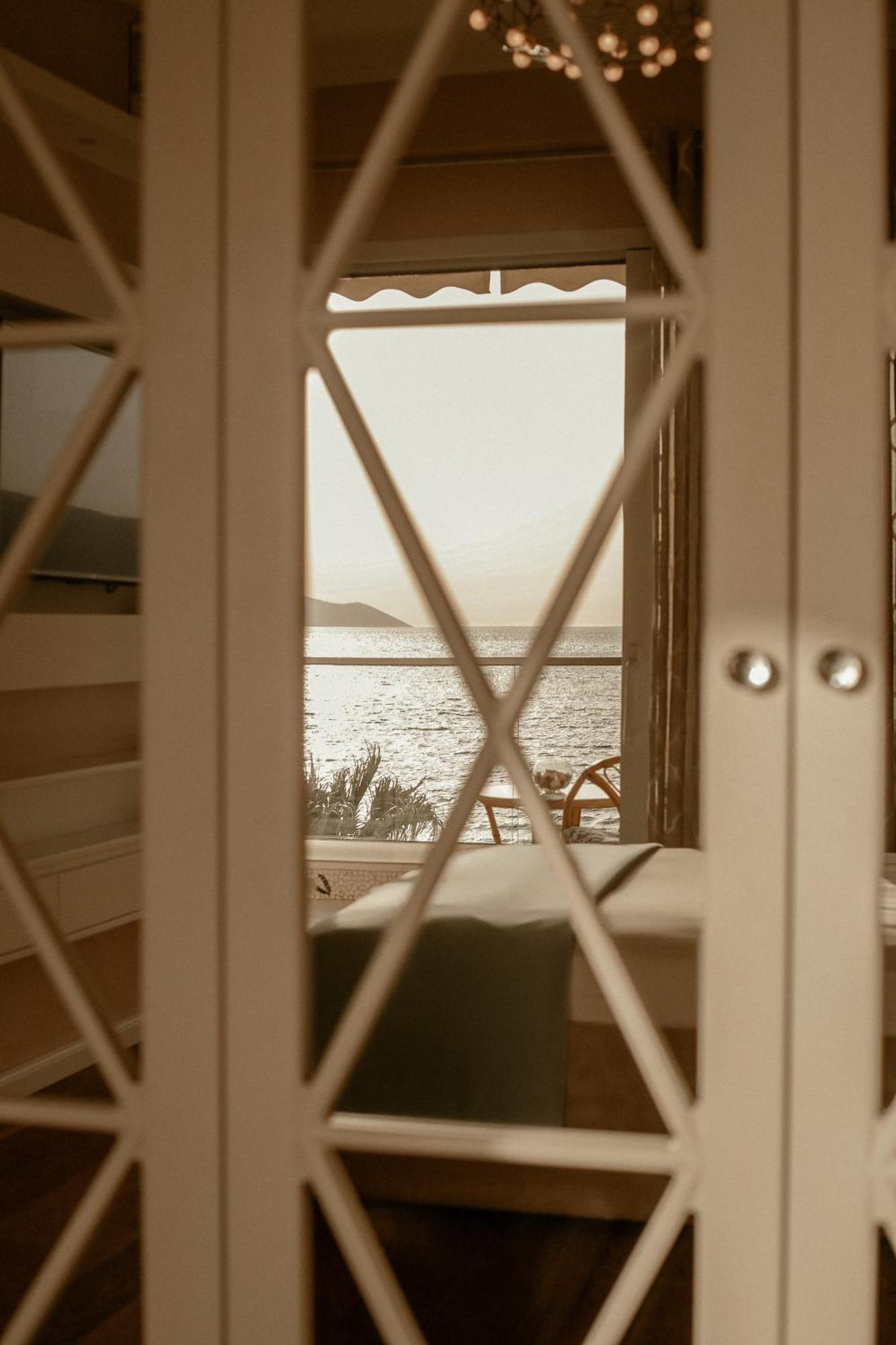 Maxi Room Vlorë Buitenkant foto