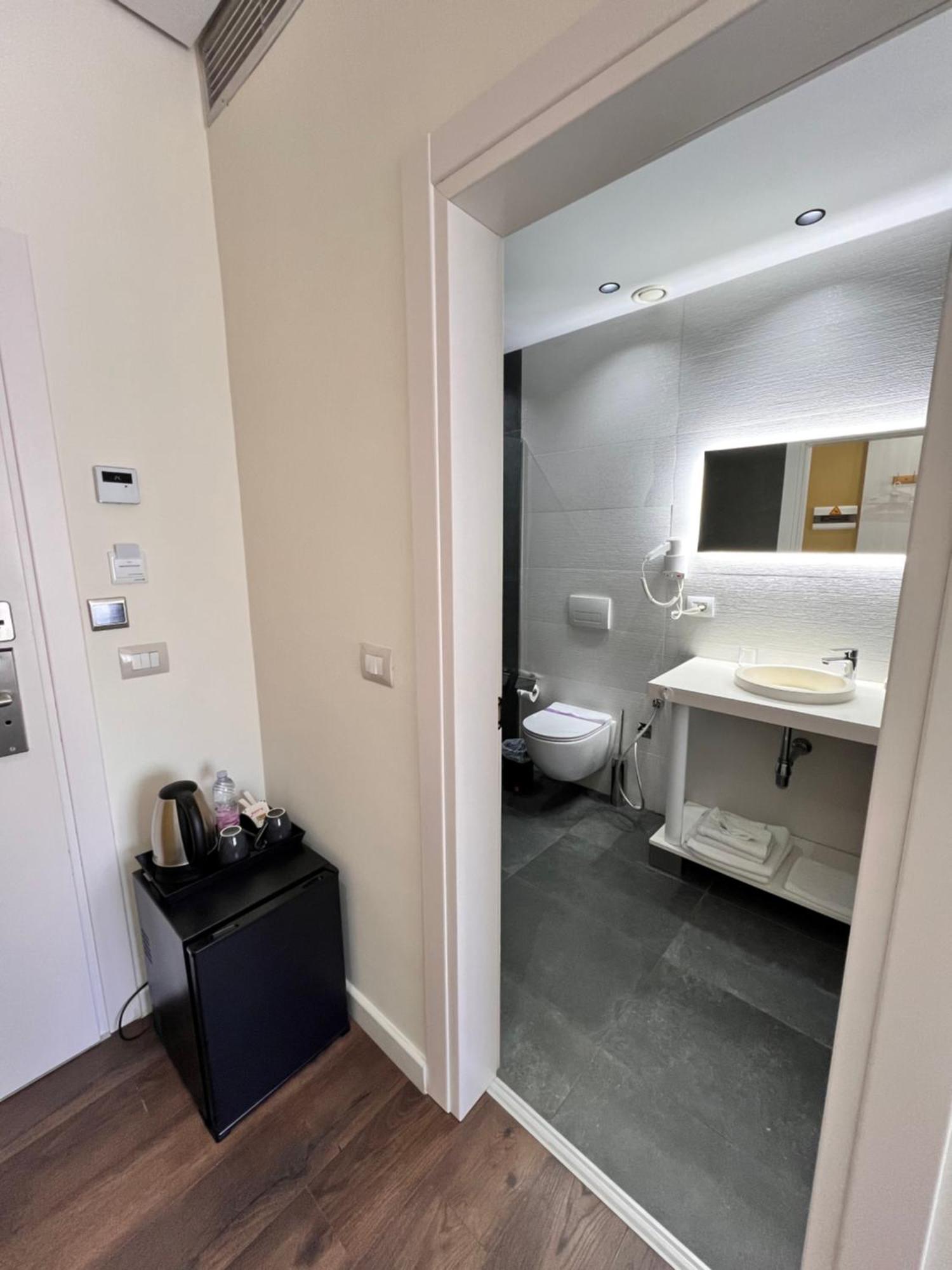 Maxi Room Vlorë Kamer foto