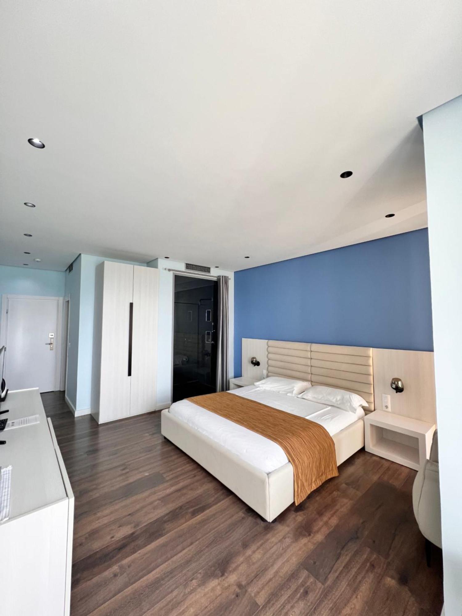 Maxi Room Vlorë Buitenkant foto