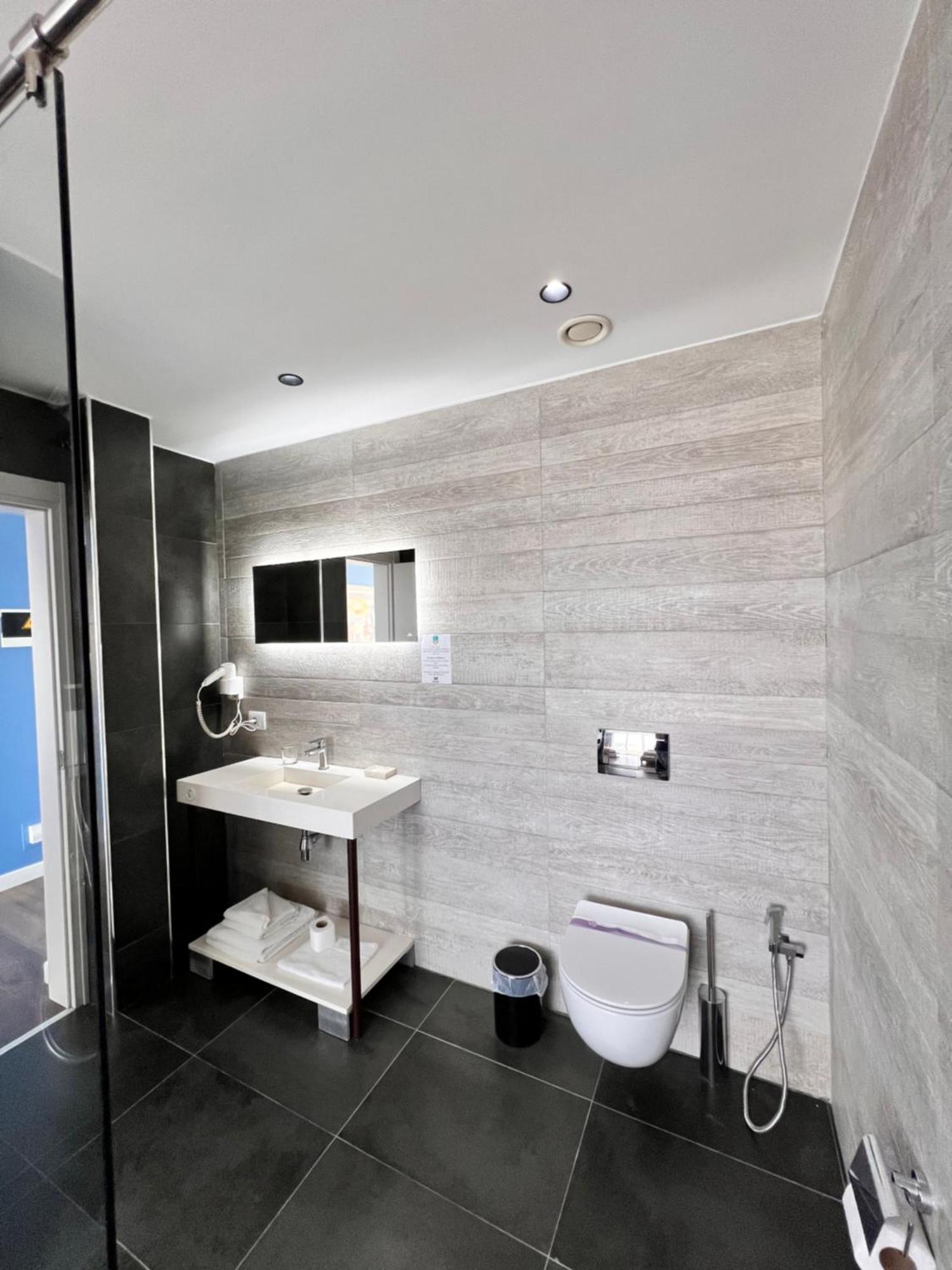 Maxi Room Vlorë Kamer foto