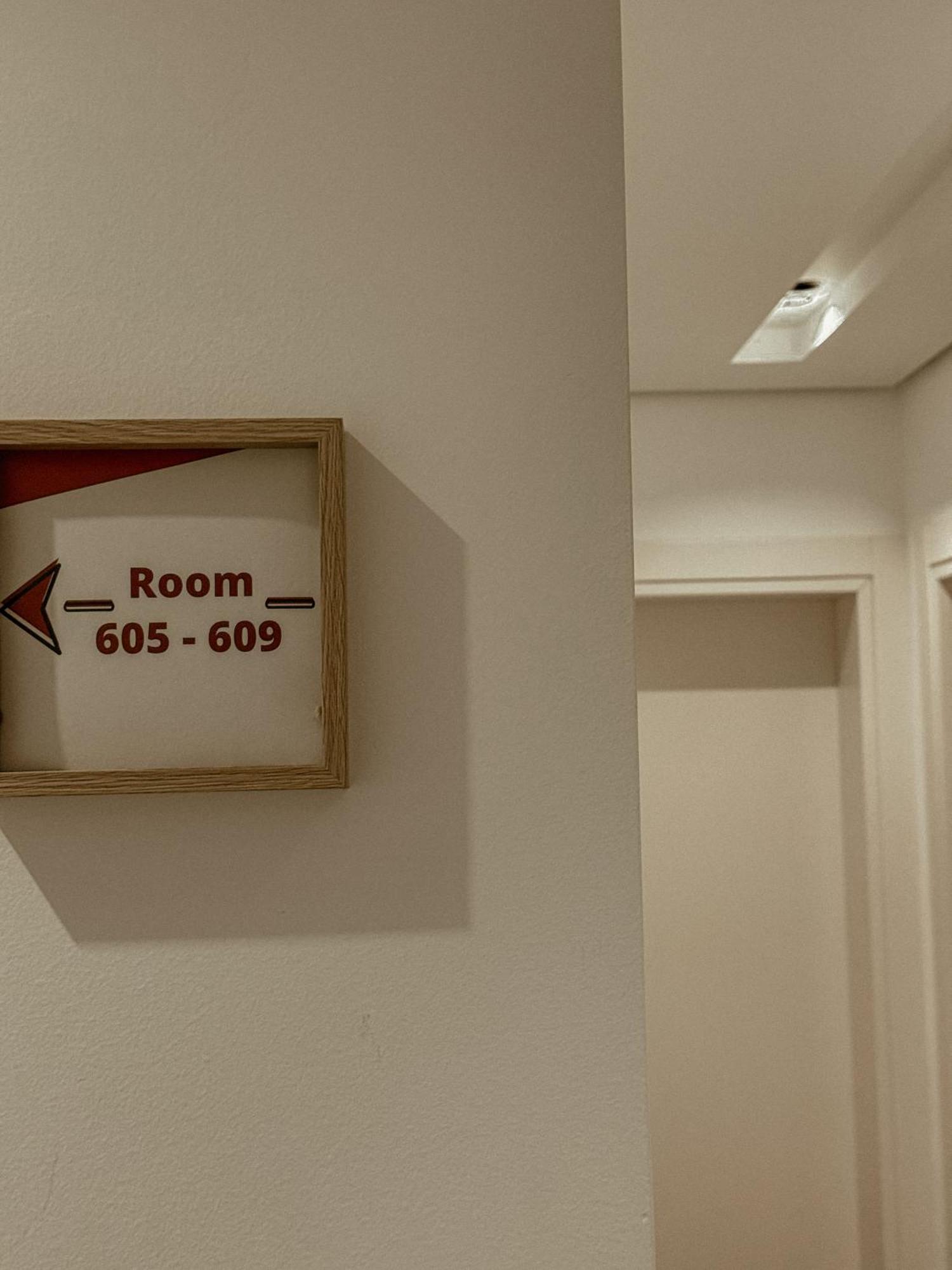 Maxi Room Vlorë Buitenkant foto