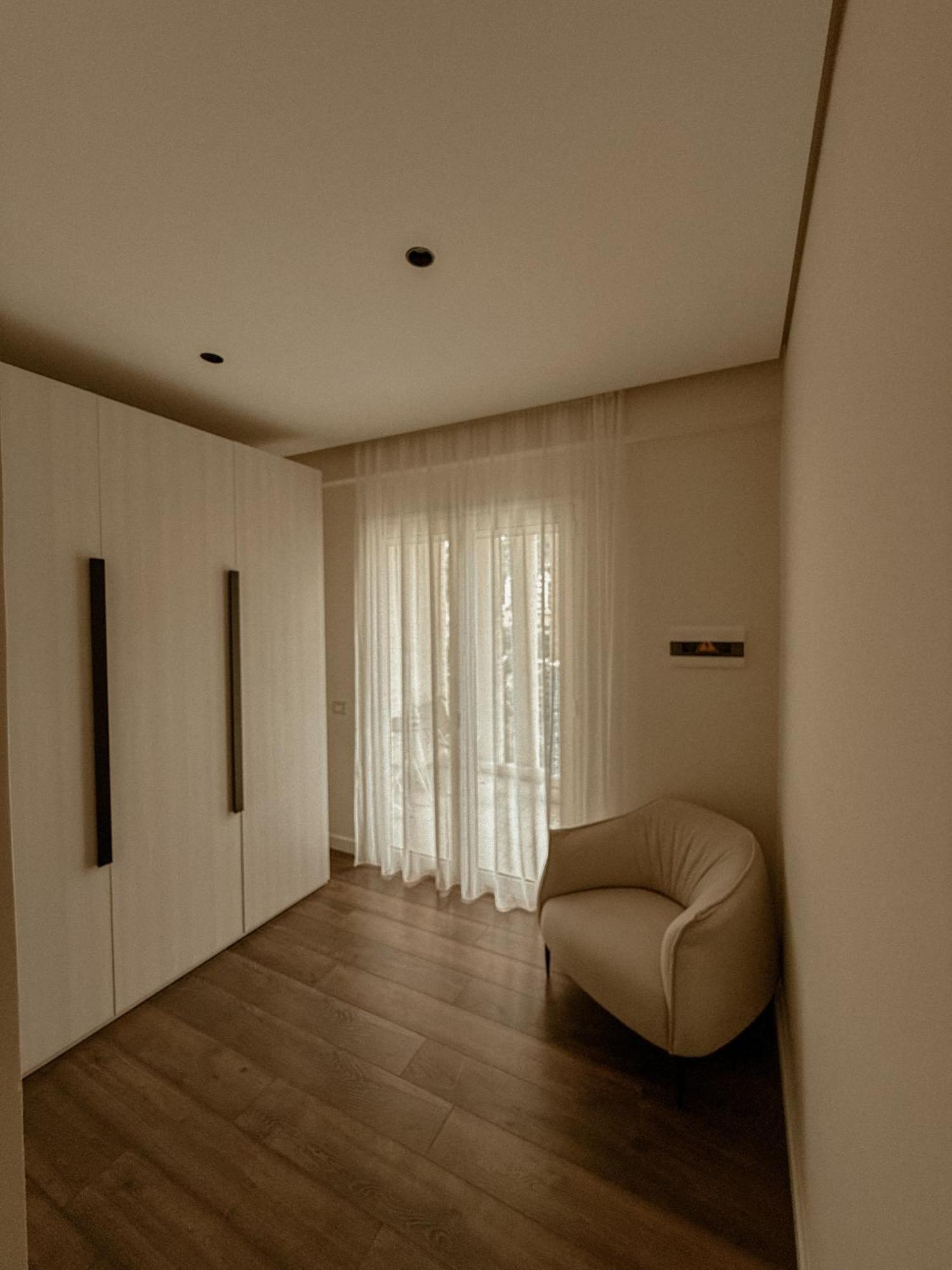 Maxi Room Vlorë Buitenkant foto